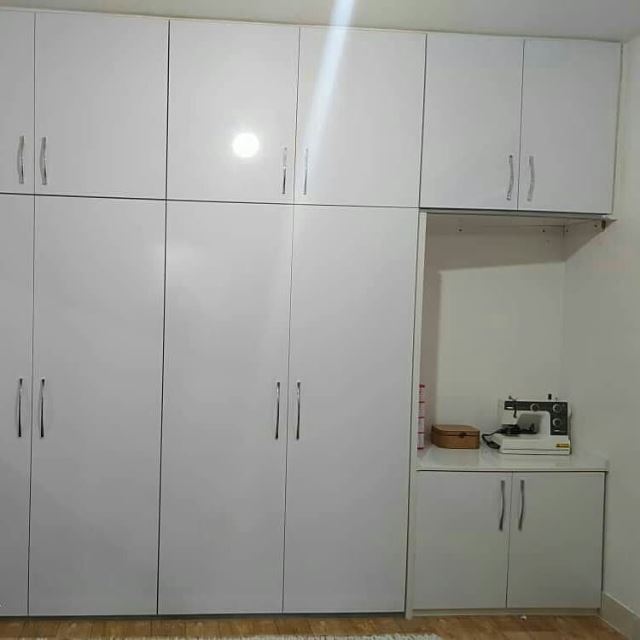 کمد دیواری درب لولایی