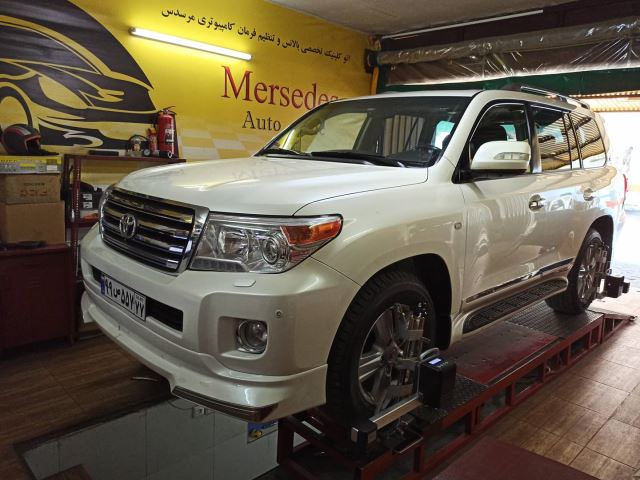 تنظیم زوایای کمبر (سرچرخ) خودروهای suv آفرودی در تنظیم فرمان مرسدس اصفهان