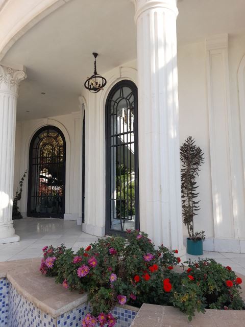 آبان جان عمارت ونوس