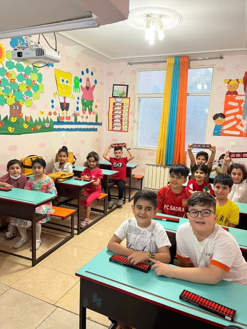 کارآموزان آموزشگاه