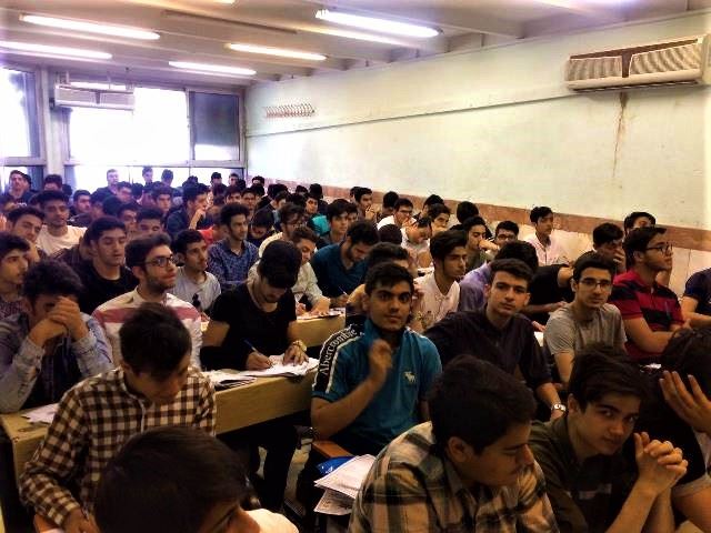 مجموعه کلاس های فیزیک پسران