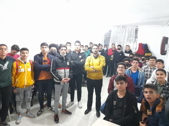 مجموعه کلاس های فیزیک پسران