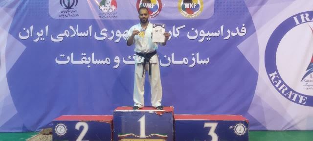 شیهان رضا نیلی