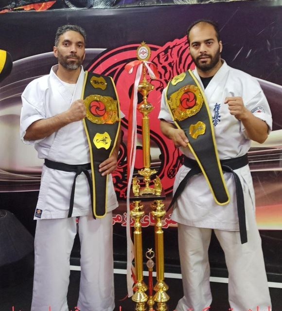 قهرمانان باشگاه سیاه