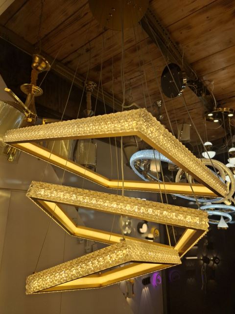 نصب لوستر در فومن