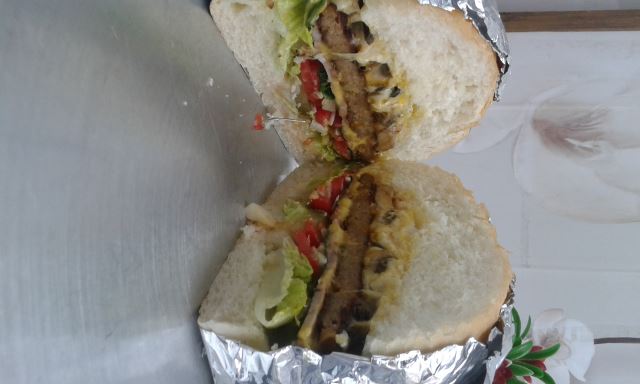 همبرگر دستی