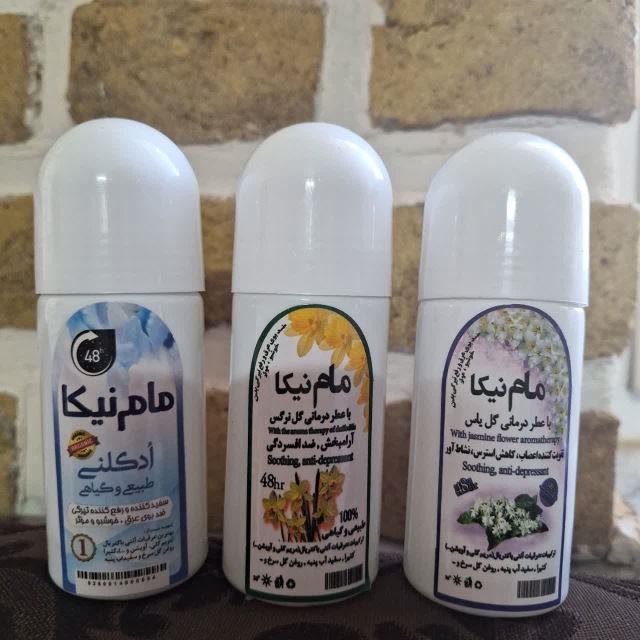 مام های رولی نیکا