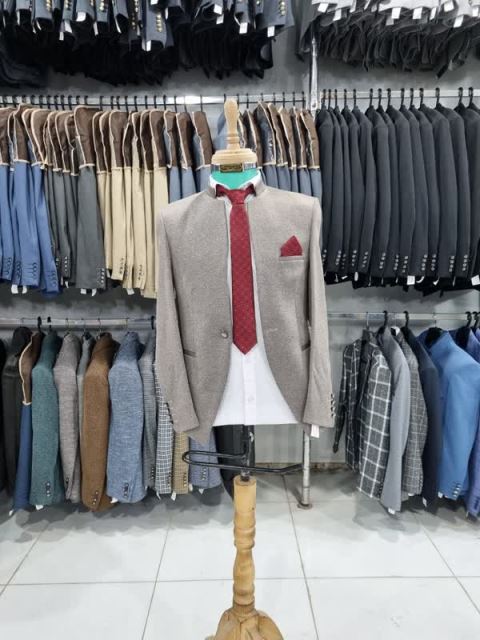 مرکز خرید کت و شلوار در اصفهان
