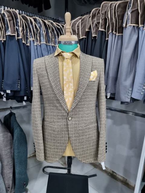 مرکز خرید کت و شلوار در اصفهان