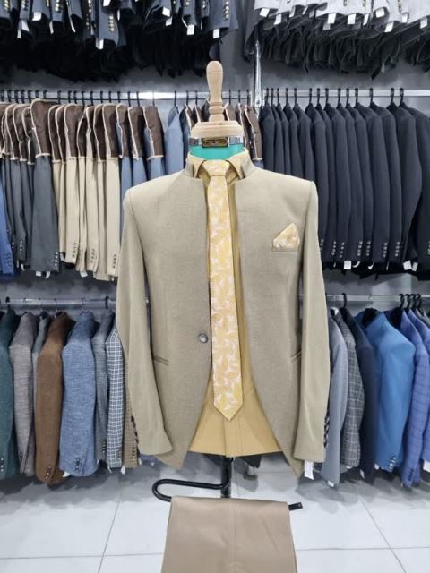 مرکز خرید کت و شلوار در اصفهان