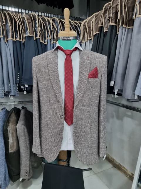 مرکز خرید کت و شلوار در اصفهان