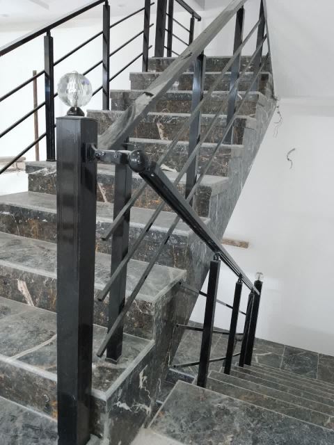 آلومینیوم مکعب مشکی