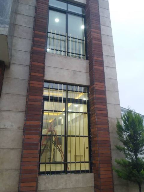 آلومینیوم مشکی و طلایی