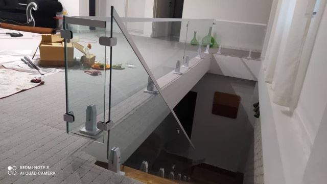 نرده شیشه سکوریت 10 میل