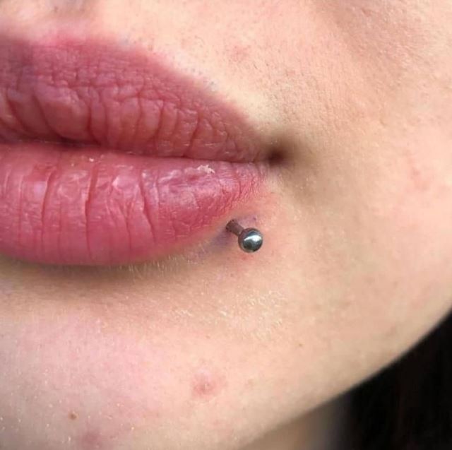 پیرسینگ لب