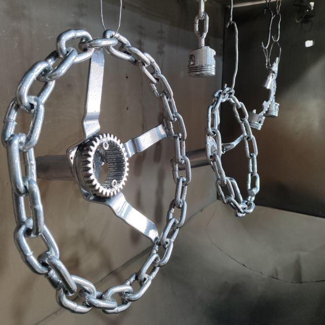 رنگ کوره قطعات اسپرت خودرو در کارگاه لیان رشت