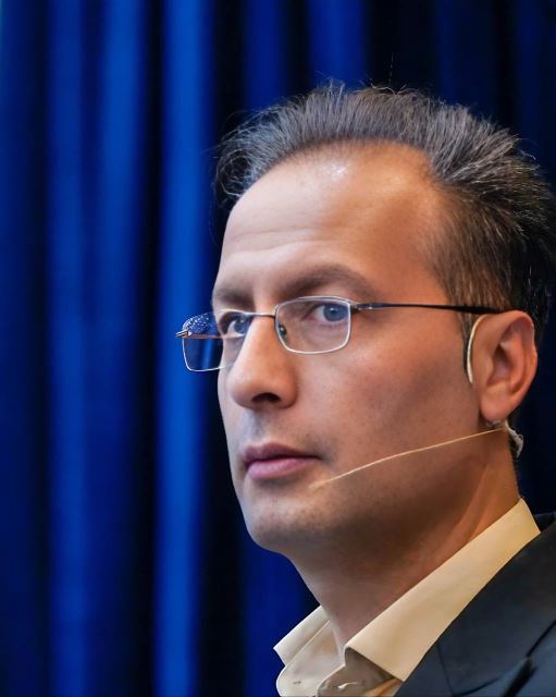 دکتر سیاوش شیرمحمدی