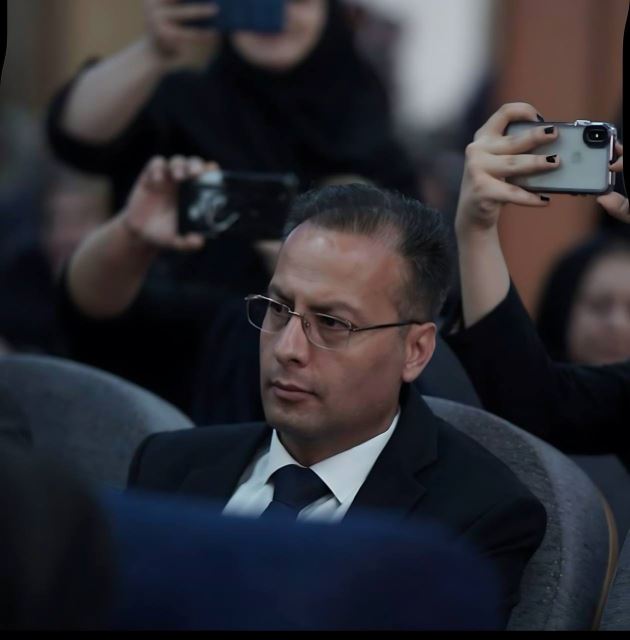 استاد دانشگاه