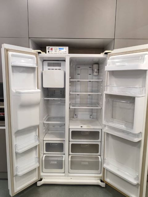 یخچال و فریزر در مشهد