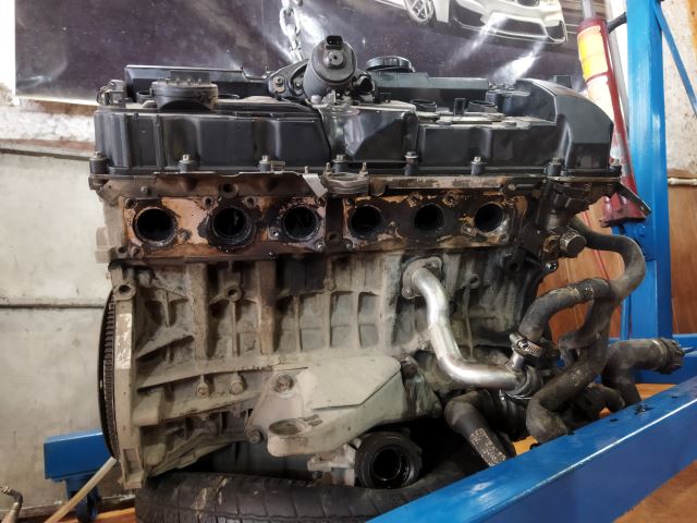 تعمیر خودرو بی ام و پورشه بنز هیوندا کیا مزدا تویوتا لکسوز ولوو