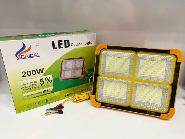 چراغهای شارژی